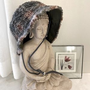 Steve Madden bucket hat🌈